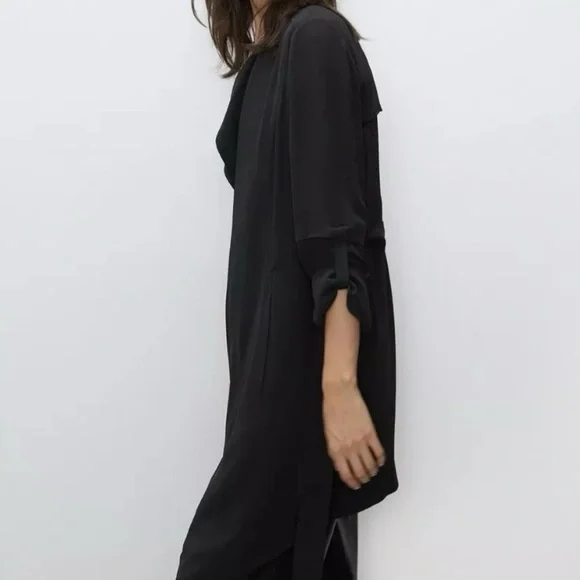 Aritzia Babaton - Flowy Trench Coat - Picture 4 of 15